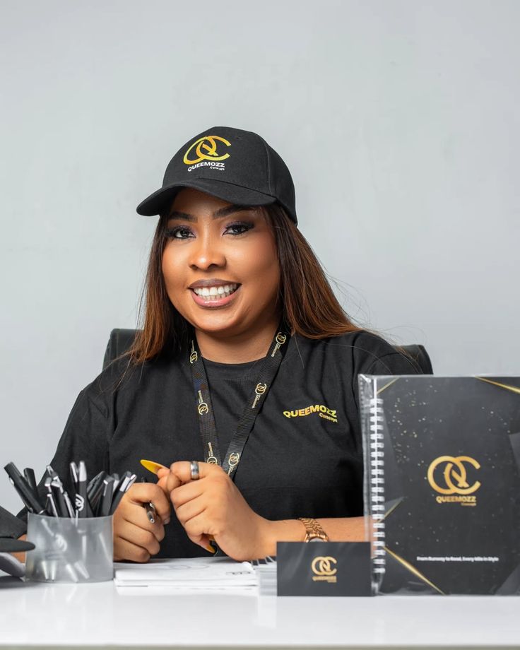 did a rebrand shoot with @queemozz official ceo @queemozzconcept make up by @mayblissbeautyworld